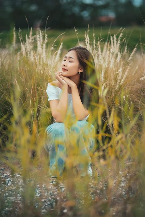 Naw Phaw Eh Htar Beautiful Myanmar Model Girl