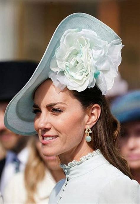 Kate Middletons Royal Garden Party Outfit A Nod To Harry And Meghan Fashion News The