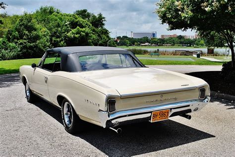 1966 Pontiac Lemans Convertible 326 V8 4bbl Stunning Restoration Window