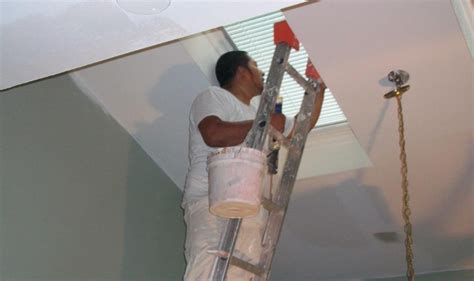 Tune in.why should i paint my ceiling a color. Should I Paint My Ceiling? What Color Should I Paint It ...