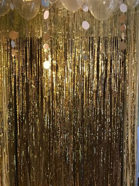 30 Sparkly New Years Party Backdrop Ideas For 2023 Hubpages Diy
