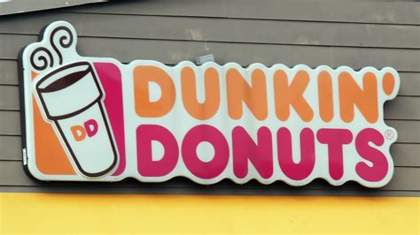 Dunkin Is Giving Away Free Donuts On Wednesdays Heres How To Get Them