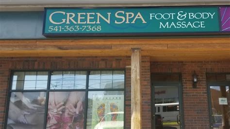 Green Spa Massage Therapist In Bend