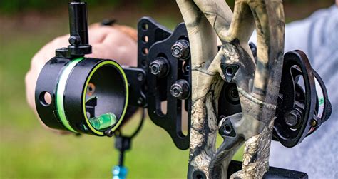 How to Adjust a Bow Sight - Archery for Beginners