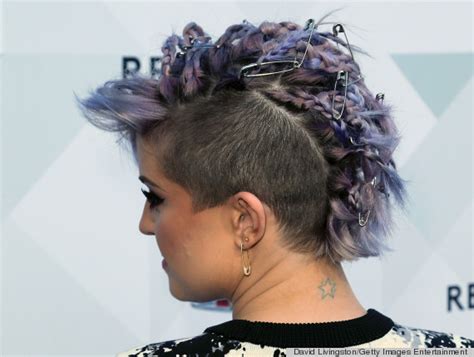 Kelly Osbournes Safety Pin Hairstyle Looks Pretty Dangerous Huffpost