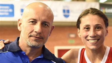 Boxe, la napoletana irma testa è campionessa europea under 22. Irma Testa e le altre, così le azzurre si preparano per i ...