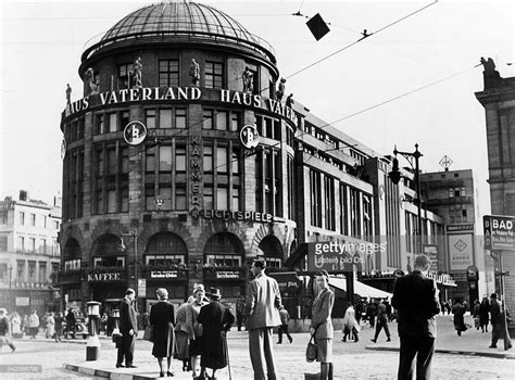 +/− medien in der kategorie „haus vaterland. 'Haus Vaterland', Aussenansicht- 1940er Jahre (With images ...