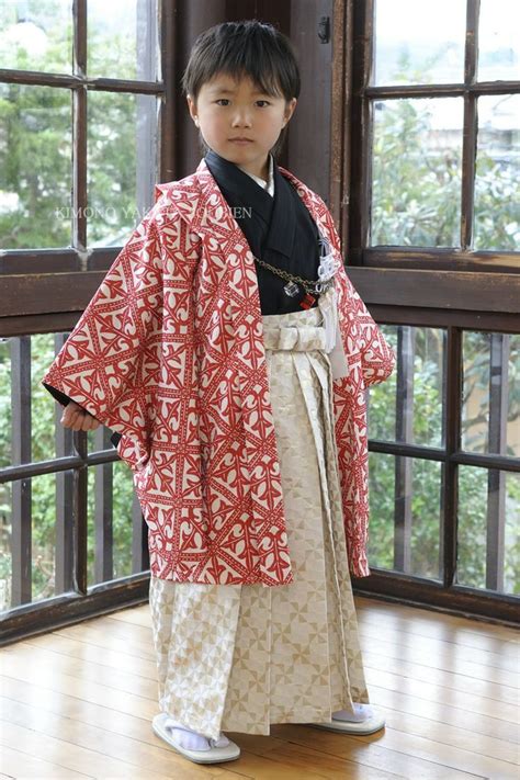 Pin On Kimono Yukata And Juni Hitoe 着物と浴衣と十二単