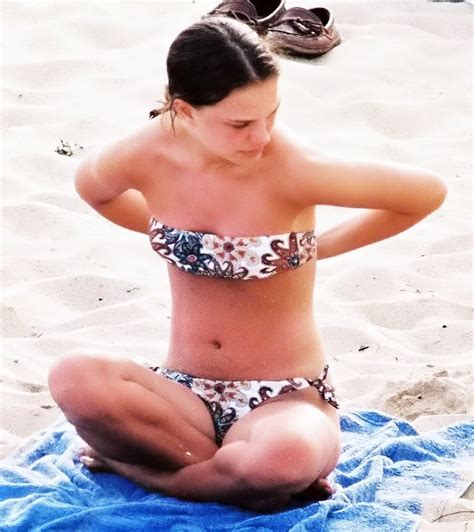 ᐅ ᐅ Natalie Portman Topless Nude Beach Photos Remastered Xxx Fake