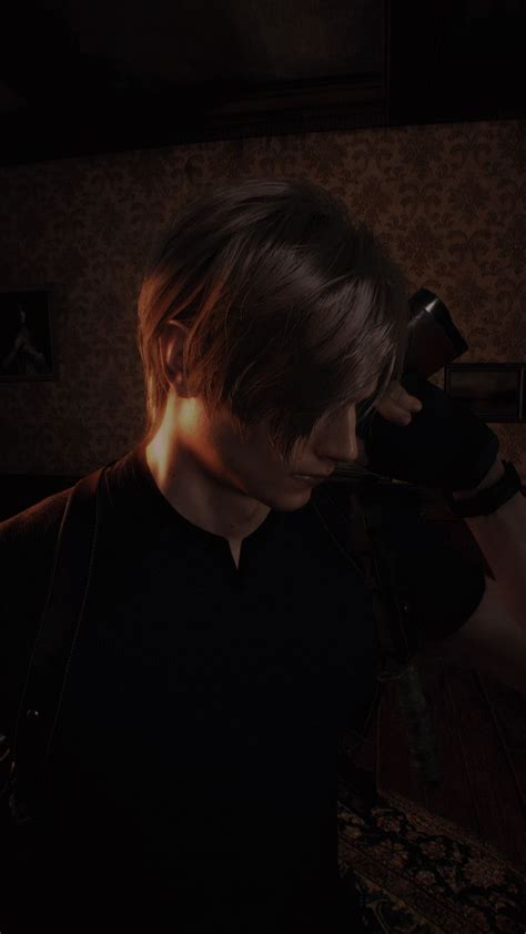 In Resident Evil Leon Leon