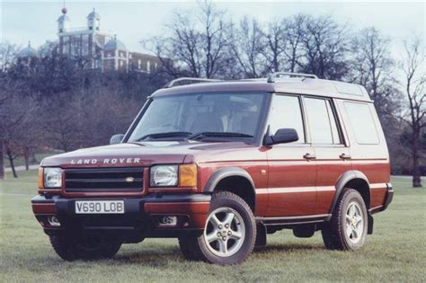 Land rover discovery, sometimes referred to as disco in slang or popular language, is a series of medium to large premium suvs, produced under the land rover marque. Land Rover Discovery Series 2 (1998 - 2004) used car ...