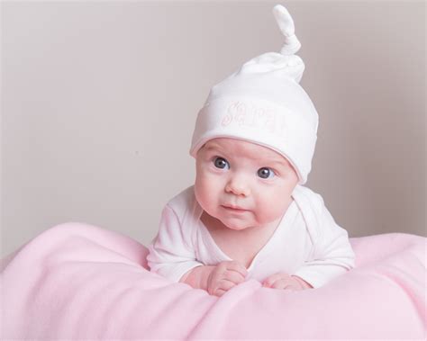 ทารกแรกเกิดจำเป็นต้องสวมหมวกหรือเปล่านะ Amarin Baby And Kids