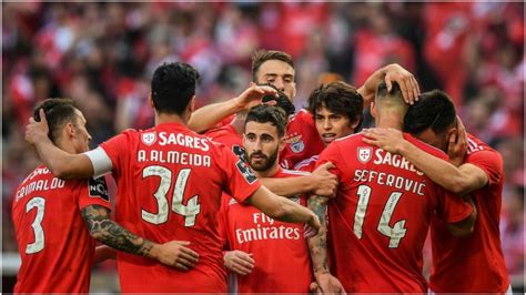 Below you find a lot of statistics for this. Benfica win Portuguese league title ahead of Porto | MARCA in English