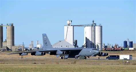 B 52 Returns To Oklahoma Base After Repairs In Texas