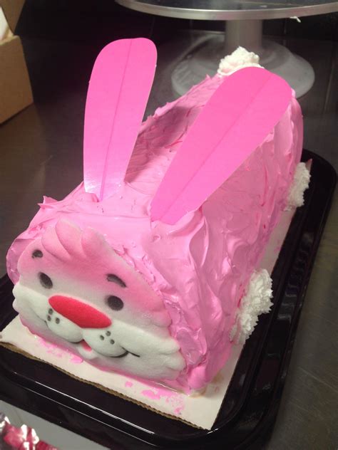 Wooly Wabbit Easter Bunny Log Cake At Dairy Queen Easter Cakes Log