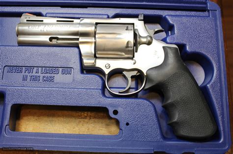 Colt Anaconda 44 Magnum 4 Barrel 6 Shot Stainless Steel Revolver