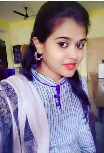 Find The Perfect Beautiful Girls Selfie Khushboo Khan Cute And Sweet Hot Selfie Girl From Islamabad