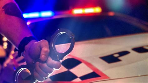 gold coast police arrest seven teenagers after rolling allegedly stolen car gold coast bulletin