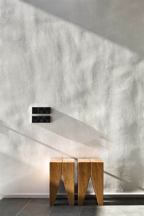 Besides their looks, their application method varies as well. Roughing it : Unfinished Plaster Walls | Plaster walls ...