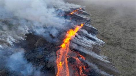 Iceland Volcanic Eruption Begins Near Capital Reykjavik Tourists Are