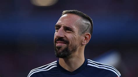Futebol Europeu Ribéry Anuncia Aposentadoria Turista Fc