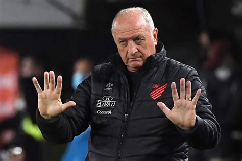luiz felipe scolari revealed he was sacked seven months into chelsea job after didier drogba and