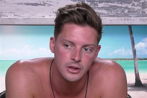 Love Islands Dr Alex Clearly Does Not Handle Rejection Well London