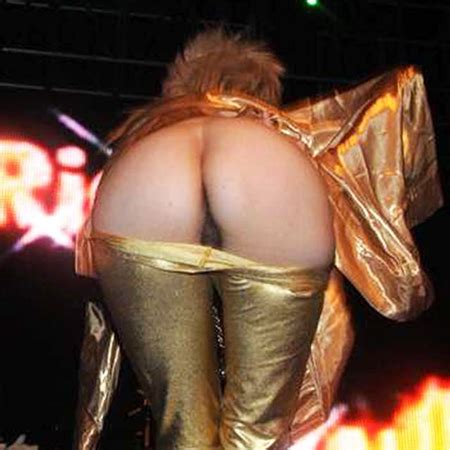 Yolandi Visser Nude Pussy Ass On The Stage Scandal Planet