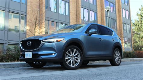 The latter announcement is the biggest news as we've previously lamented the mazda's limited powertrain choices. Review: 2019 Mazda CX-5 GT - WHEELS.ca