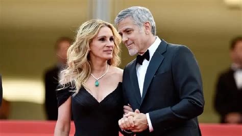 Джорд Клуни и Джулия Робъртс отново заедно