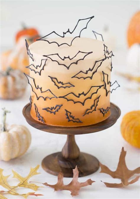 100+ Cute and Creepy Halloween Cake Ideas for 2020