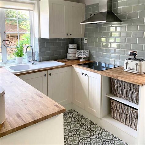Kitchen Floor Tile Ideas For Small Kitchens Flooring Tips