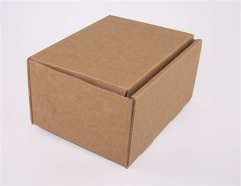 Custom Mailer Boxes - Printed Logo Boxes | Custom Packaging Hub