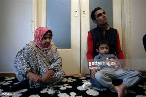 Laila Saleh 110 Years Old Refugee In Athens Photos And Premium High Res