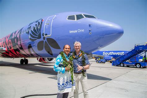 first look southwest airlines hawaii themed plane