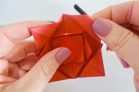 How To Make An Easy Origami Rose