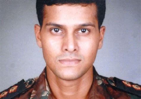 Major sandeep unnikrishnan, a national security guard (nsg) commando who friday laid down his life fighting the terrorists in mumbai. 'Shameful': 26/11 martyr Major Sandeep Unnikrishnan's ...