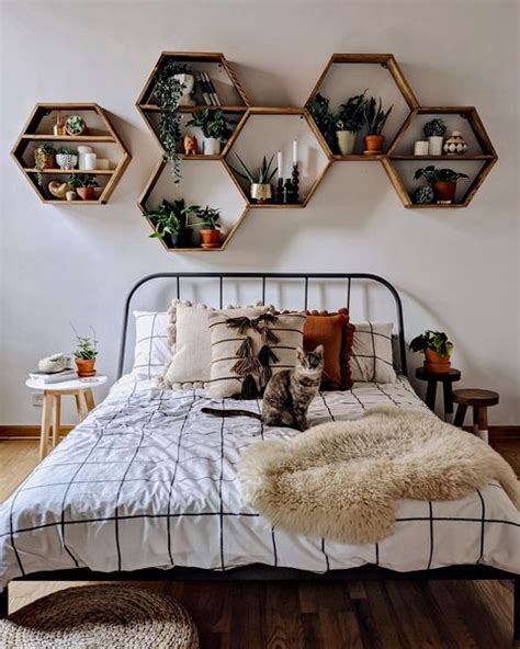 20 Bedroom Wall Decor Ideas To Spruce Up Your Space Displate Blog