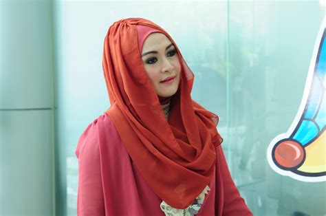 Gambar Tutorial Hijab Eddies Adelia Tutorial Hijab