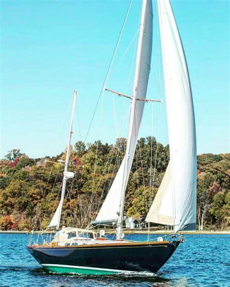 Want A Sailboat With Two Masts Heres What You Need To Know