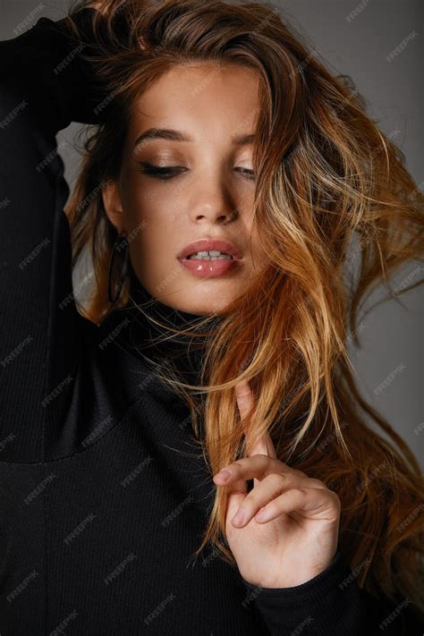 Premium Photo Fashion Portrait Of Nice Model Woman With Long Healthy Hair In Black Dress On