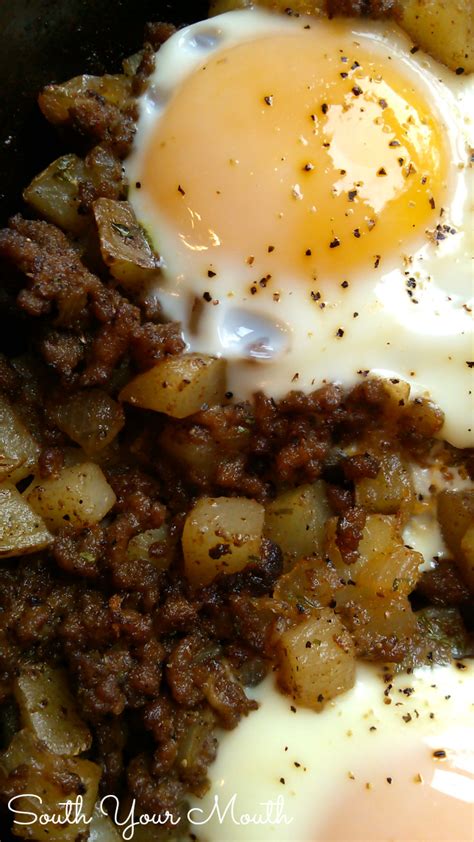 Don't go all the way to the bottom of the pan, just make a little well large enough to cradle the eggs. Hash & Eggs | South Your Mouth | Bloglovin'