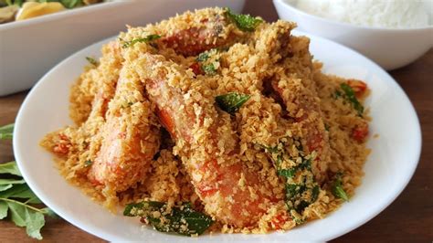 A variety of ingredients can be added to the pie filling, such as meat, seafood, cheese, and vegetables. Cereal Butter Prawns - YouTube