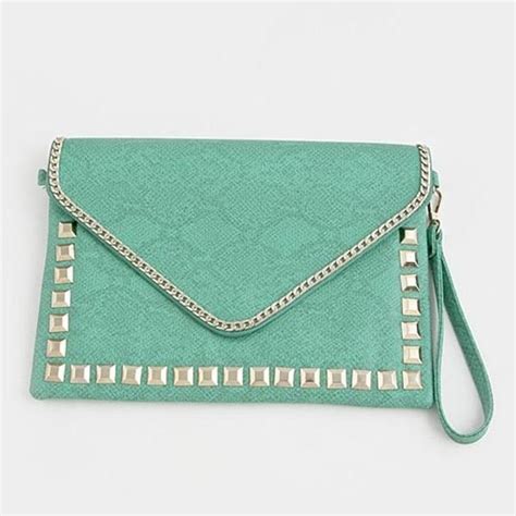 Mint Green Clutch For March Madness Outfit 7 Green Clutches Pretty