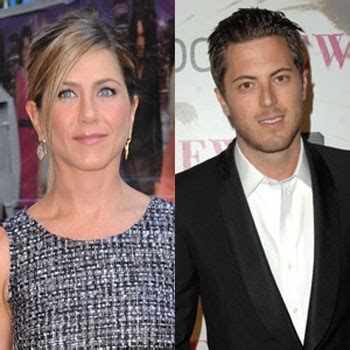 The actress filed for divorce from pitt a few months later in march 2005, and. Chatter Busy: Jennifer Aniston Dating