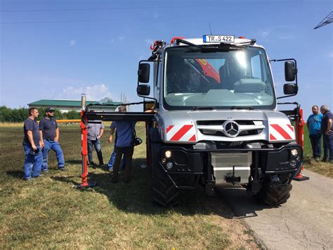German engineering sure to last a lifetime. Auslieferung UNIMOG U218 mit Palfinger Kran an die ...