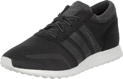 Die adidas schuhe passen sich dem fuß sehr gut an und lassen ihn atmen, auch auf längeren strecken. adidas Los Angeles Schuhe schwarz