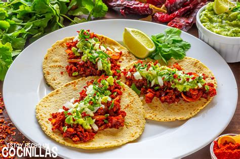 Receta De Tacos De Chorizo Con Salsa Verde De Aguacate Cocina Mexicana