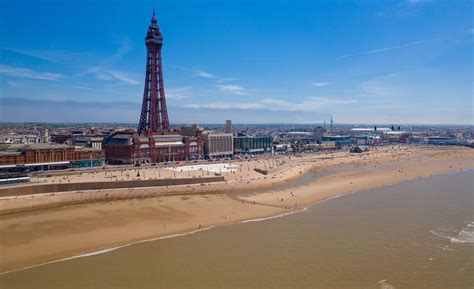 Then during the 18th century it became fashionable for the well to do to travel to the seaside during the visitors came to blackpool from the middle of the 18th century. Tourist Information & Things To Do In Blackpool | Visit ...