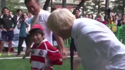 Mayor Boris Johnson Tackles Kid In Rugby Youtube